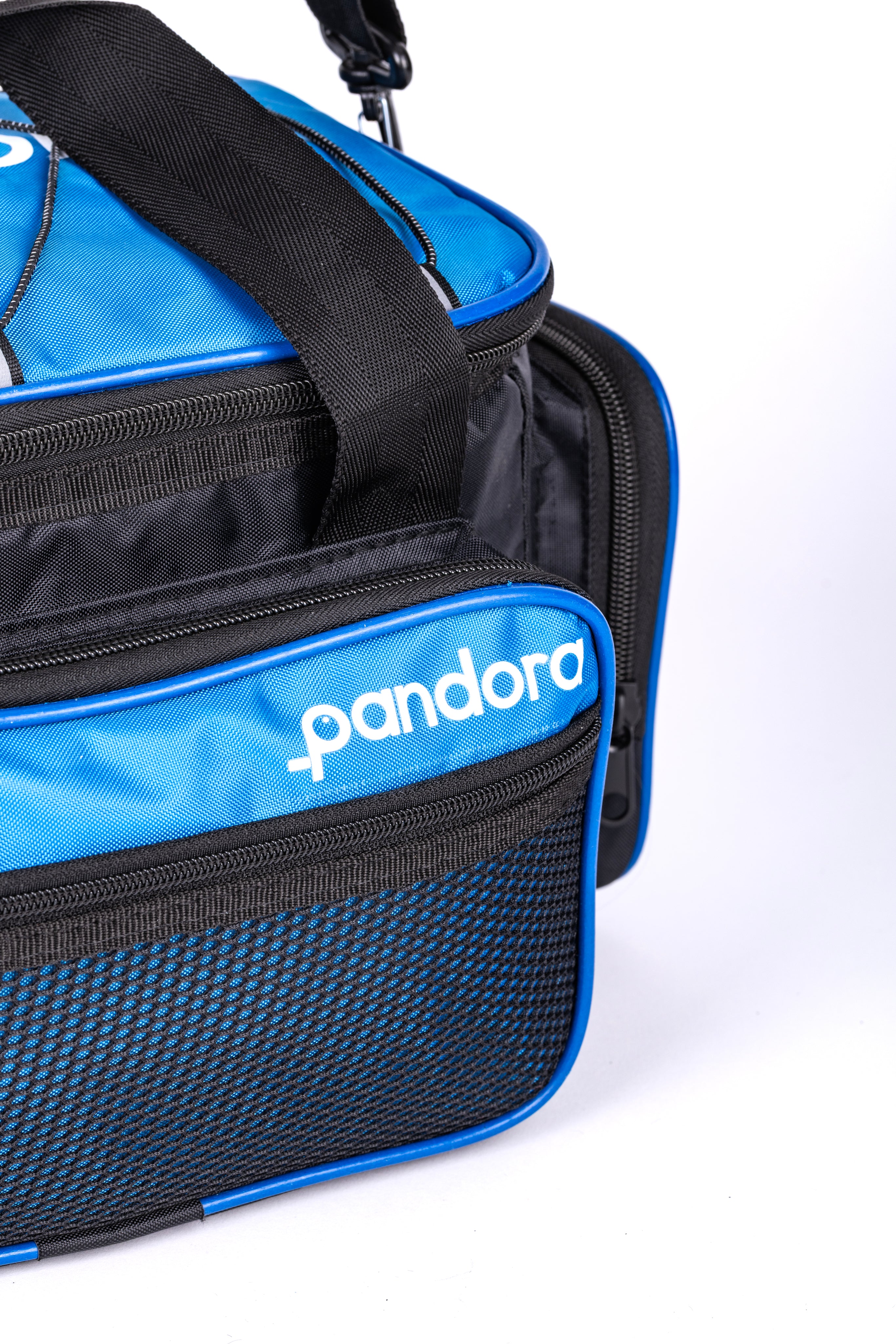 Pandora Black Label El Çantası el sapları ve ön cep